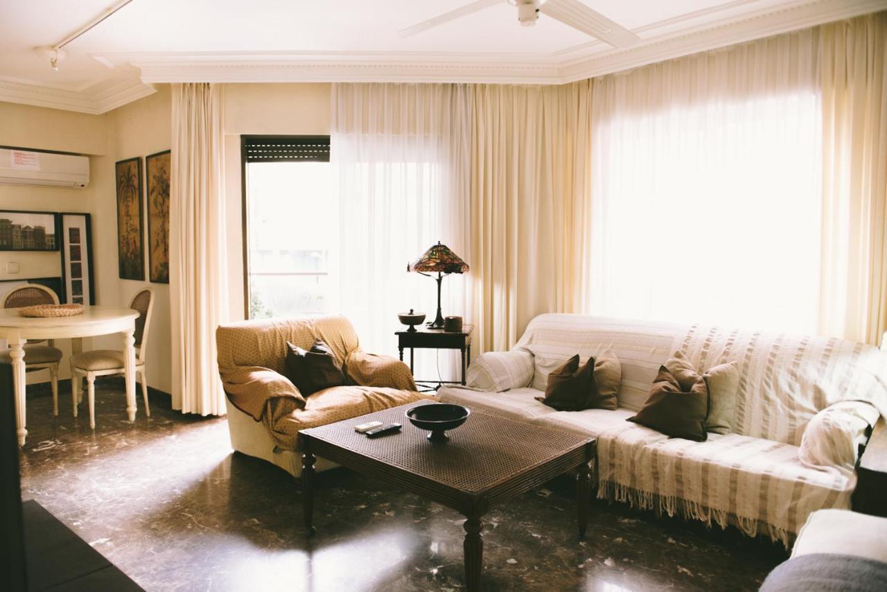Bright Apartment In The City Center لقنت المظهر الخارجي الصورة