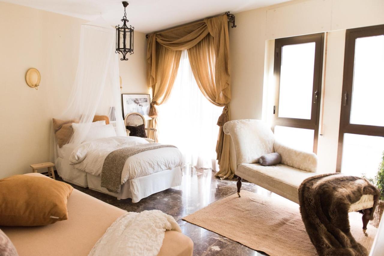 Bright Apartment In The City Center لقنت المظهر الخارجي الصورة