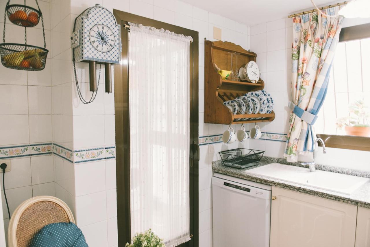 Bright Apartment In The City Center لقنت المظهر الخارجي الصورة