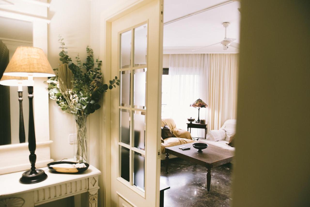 Bright Apartment In The City Center لقنت المظهر الخارجي الصورة