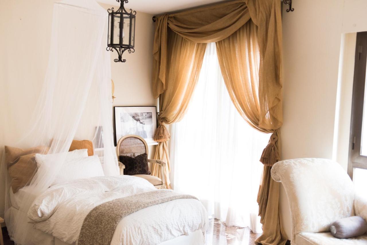 Bright Apartment In The City Center لقنت المظهر الخارجي الصورة